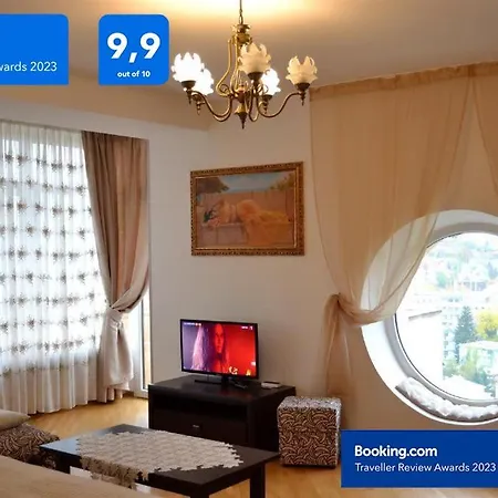 Sunny In The Center Appartement Truskavets